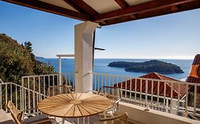 Modern 2Bdrm Apt Luxeview4- Seaview